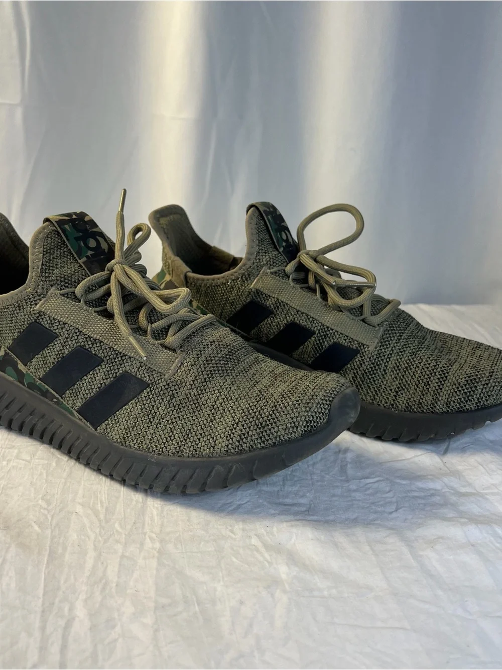 adidas Kaptir 2.0 GY8027 Black & Olive Green Oxide Camo Men’s sz11 Cloudfoam